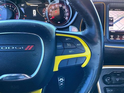 Used 2016 Dodge Challenger R/T Scat Pack w/ Leather Interior Group image 20