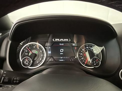 Used 2025 RAM 1500 Big Horn AWD/4WD image 17