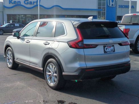 Used 2025 Honda CR-V EX-L image 8