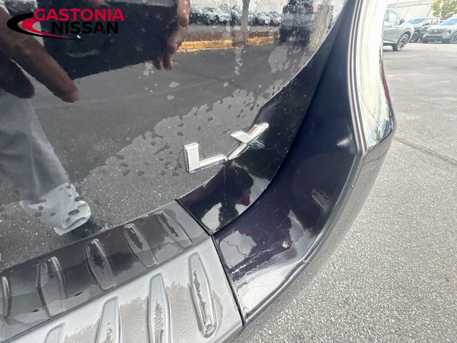 Used 2017 Kia Sedona LX FWD image 38