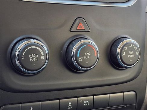 Used 2018 RAM 1500 Express w/ Express Value Package image 8