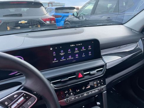 Used 2025 Kia Seltos S image 21