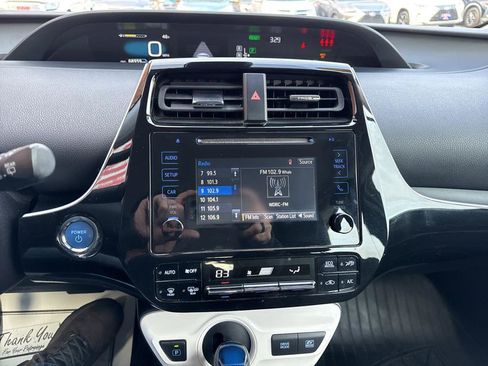 Used 2018 Toyota Prius Two image 26