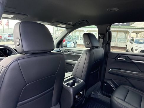 New 2026 GMC Acadia Elevation w/ Black Edition AWD/4WD image 32