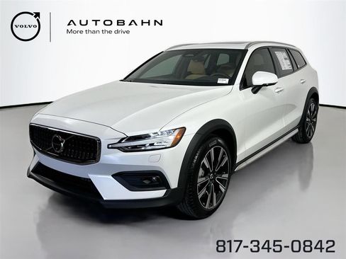 New 2026 Volvo V60 B5 Cross Country Ultra w/ Protection Package Premier image 1