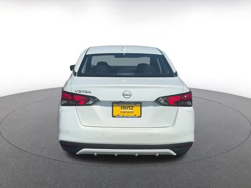 Used 2025 Nissan Versa SV image 12