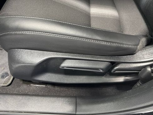 Used 2025 Honda Civic Sport image 19