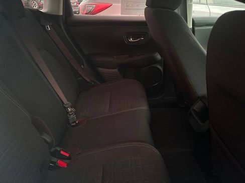 Used 2023 Honda HR-V LX image 8