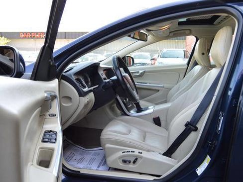 Used 2013 Volvo S60 T5 image 10