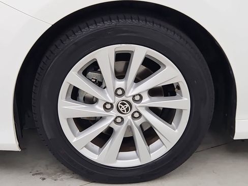 Used 2022 Toyota Camry LE FWD image 13