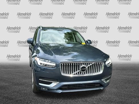Used 2024 Volvo XC90 B5 Core w/ Protection Package AWD/4WD image 6