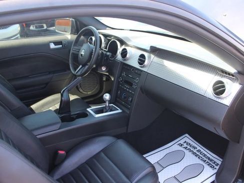 Used 2008 Ford Mustang GT Premium RWD image 29