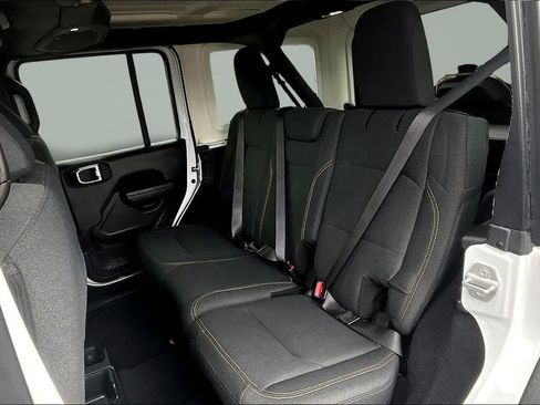 Used 2025 Jeep Wrangler Unlimited Sport AWD/4WD image 23