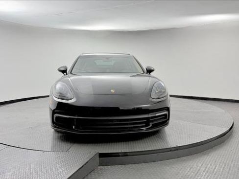 Used 2017 Porsche Panamera RWD image 12