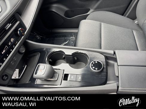 Used 2025 Nissan Rogue SV AWD/4WD image 22