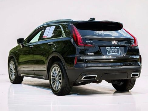 Certified 2025 Cadillac XT4 Premium Luxury FWD image 12