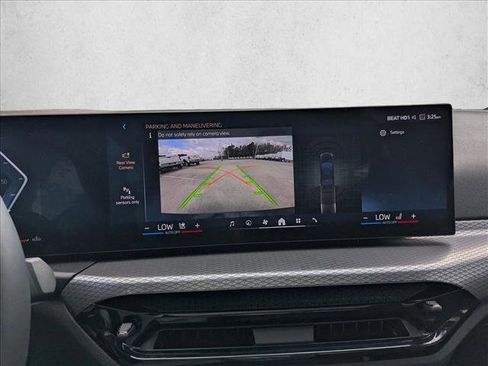 Used 2025 BMW 330i xDrive Sedan image 13