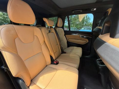Used 2017 Volvo XC90 T6 Momentum w/ Vision Package AWD/4WD image 13