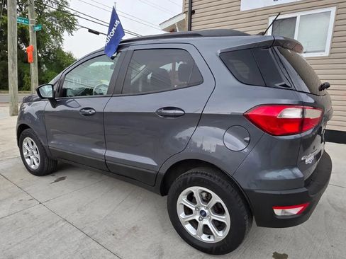 Used 2019 Ford EcoSport SE w/ SE Convenience Package image 3