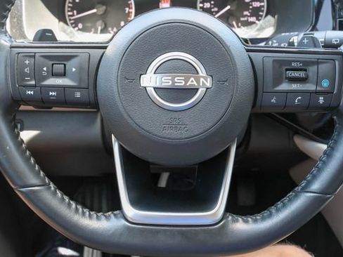 Used 2022 Nissan Pathfinder SV AWD/4WD image 27