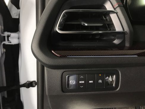 New 2026 Chevrolet Traverse RS w/ LPO, Floor Liner Package image 30