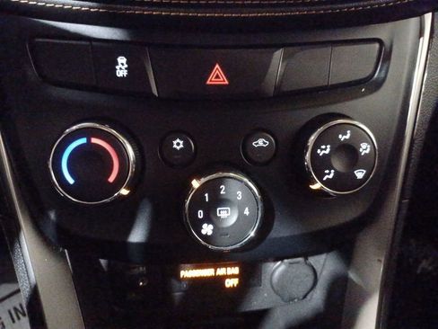 Used 2020 Chevrolet Trax LS image 16