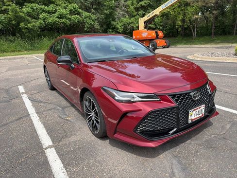 Used 2020 Toyota Avalon Touring w/ Advanced Safety Package FWD image 12