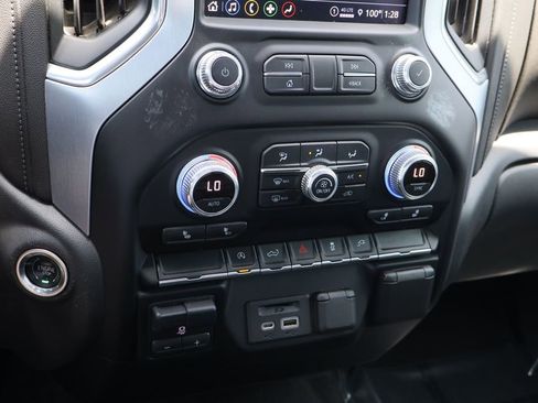 Used 2021 GMC Sierra 1500 SLT RWD image 17