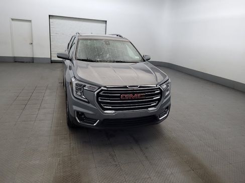 Used 2023 GMC Terrain SLT AWD/4WD image 14