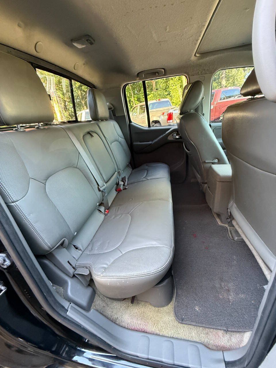 Used 2015 Nissan Frontier SL w/ Moonroof Package RWD image 17