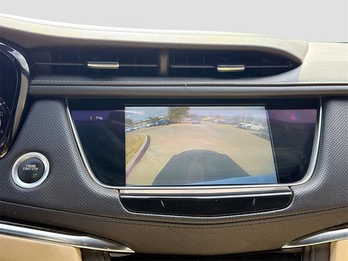 Used 2019 Cadillac XT5 FWD image 13