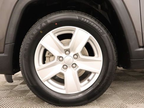 Used 2022 Jeep Compass Latitude FWD image 6