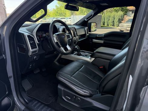 Used 2018 Ford F150 Lariat w/ Equipment Group 502A Luxury AWD/4WD image 22