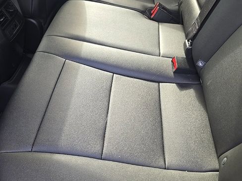 Used 2023 Chevrolet Colorado LT w/ LT Convenience Package III image 9