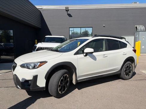 Used 2021 Subaru Crosstrek 2.0i Premium w/ Popular Package #2 AWD/4WD image 4