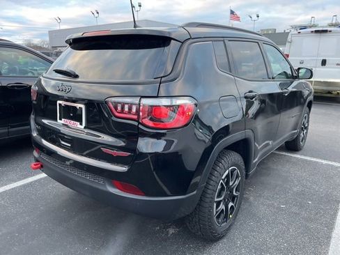 New 2026 Jeep Compass Trailhawk AWD/4WD image 4