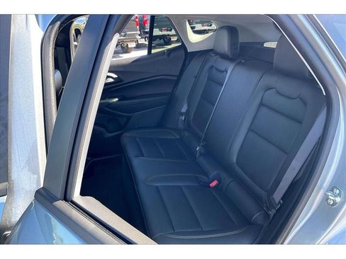 Used 2025 Chevrolet Trax ACTIV w/ Driver Confidence Package FWD image 28