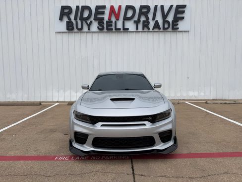 Used 2022 Dodge Charger Scat Pack RWD image 9