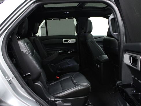 Used 2024 Ford Explorer ST w/ Equipment Group 401A image 16