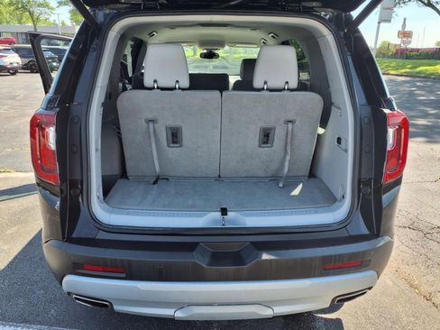 Certified 2023 GMC Acadia SLT image 32
