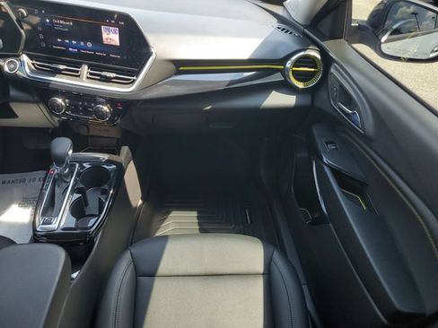 Used 2025 Chevrolet Trax ACTIV w/ Driver Confidence Package FWD image 18