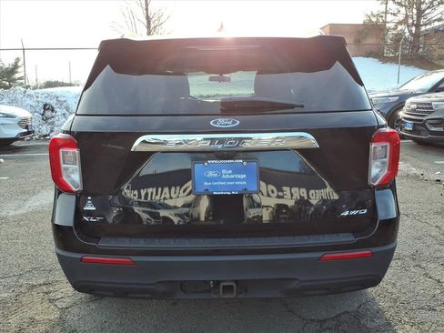 Certified 2022 Ford Explorer XLT w/ Class IV Trailer Tow Package image 5