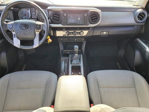 Used 2016 Toyota Tacoma SR5 image 8