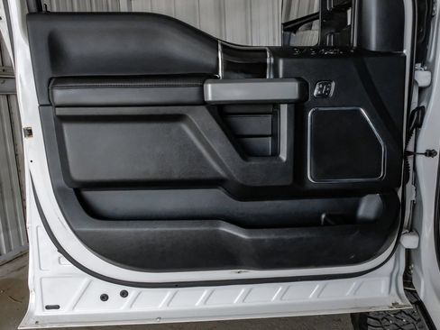 Used 2019 Ford F250 Platinum w/ Platinum Ultimate Package AWD/4WD image 42