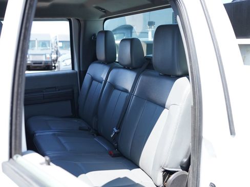Used 2013 Ford F550 4x4 Crew Cab Super Duty w/ Payload Upgrade Pkg image 33