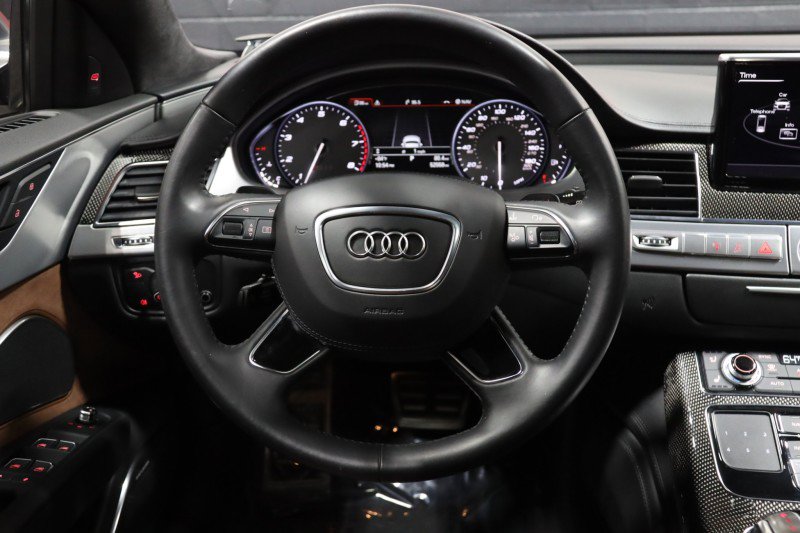 Used 2014 Audi S8 AWD/4WD image 53