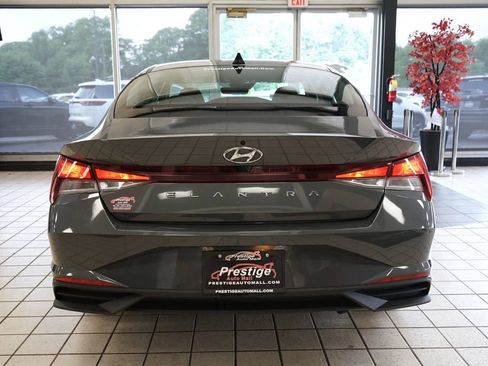 Used 2023 Hyundai Elantra SEL w/ Convenience Package FWD image 15