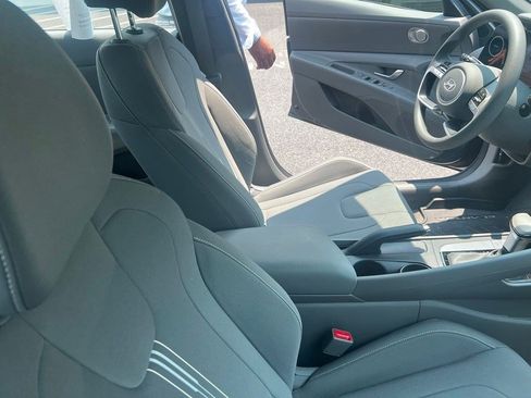 Certified 2024 Hyundai Elantra SEL FWD image 9