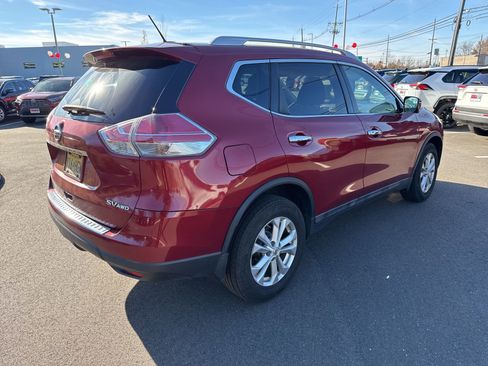 Used 2016 Nissan Rogue SV w/ SV Premium Package image 5
