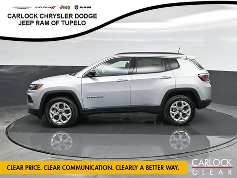 New 2026 Jeep Compass Latitude image 7